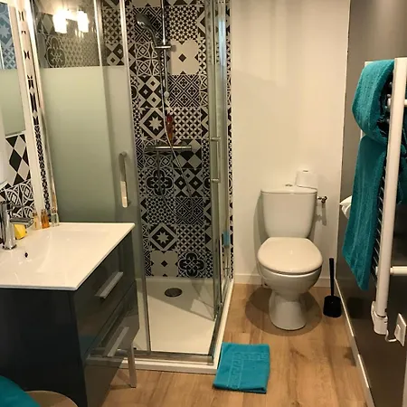 Location Near Place Graslin, Elephant - Up To 4 People -